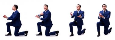 Evlilik teklifi yapan bir adamın romantik konsepti.