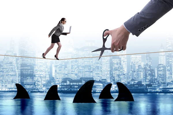 Kézvágó kötél az üzleti kockázati koncepcióban — Stock Fotó