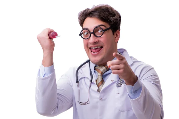 Divertente medico con siringa isolata su bianco — Foto Stock