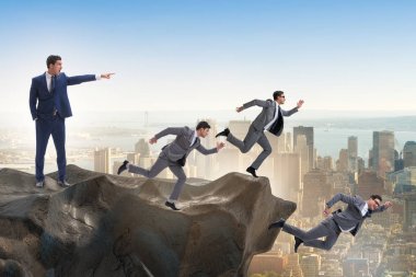 İş adamı iş hayatında kötü kararlar veriyor.