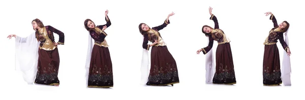 Jeune femme dansant danse azeri traditionnelle — Photo