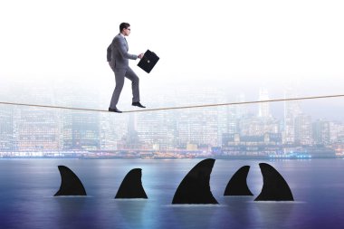 İş risk kavramında el kesimi halat