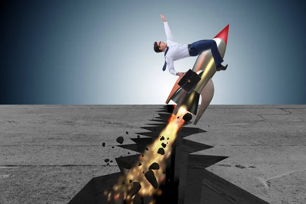 İş adamı roketle kaya boşluğundan uçuyor