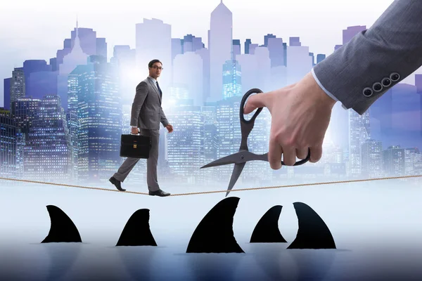 İş risk kavramında el kesimi halat