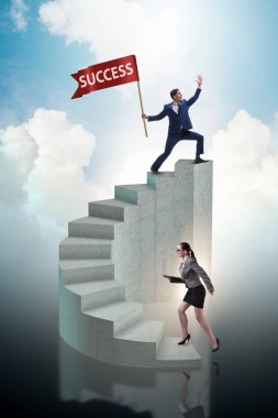 İş dünyasında başarılı pankart sahibi bir iş adamı