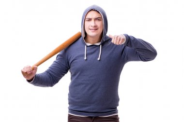 Beyazda beysbol sopası olan genç bir holigan.