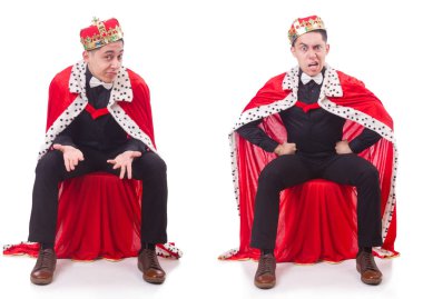 Taçlı bir iş adamı beyazlar içinde.