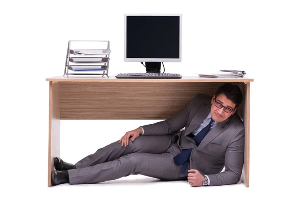 Affärsman som gömmer sig i kontoret — Stockfoto