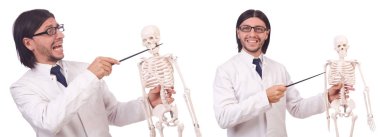 İskeleti beyaz olan komik öğretmen.