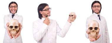 İskeleti beyaz olan komik öğretmen.