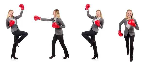 Γυναίκα επιχειρηματίας με γάντια πυγμαχίας σε λευκό — Φωτογραφία Αρχείου