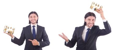 Taçlı bir iş adamı beyazlar içinde.