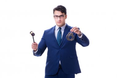 Beyaz arka planda tokmağı olan avukat hukuk öğrencisi.