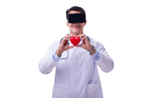 Doctor usando un auricular de realidad virtual vr aislado en ba blanca —  Fotos de Stock