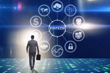 Finans teknolojileri fintech doğru yürürken işkadını