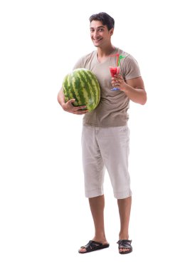 Karpuzlu genç adam beyazda izole edilmiş.