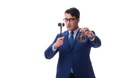 Beyaz arka planda tokmağı olan avukat hukuk öğrencisi.