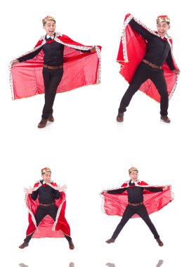 Taçlı bir iş adamı beyazlar içinde.