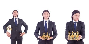 Taçlı bir iş adamı beyazlar içinde.