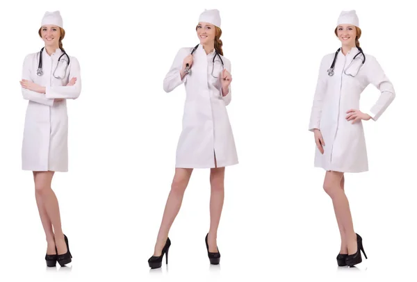 Приваблива жінка-лікар зі стетоскопом ізольована на білому — стокове фото