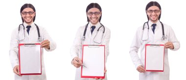 Genç erkek doktor beyazı izole etti.