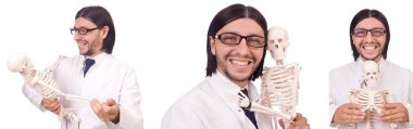 İskeleti beyaz olan komik öğretmen.