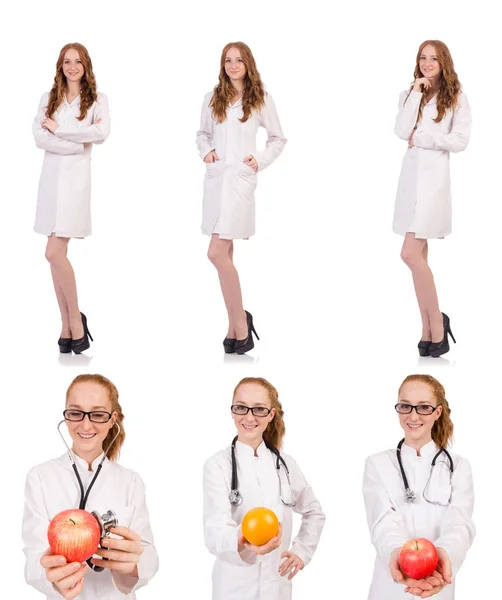 Mooie vrouwelijke arts geïsoleerd op wit — Stockfoto