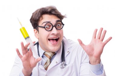 Beyaz şırıngalı komik doktor.