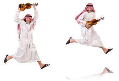 Arap adam violing beyaz üzerinde oynama