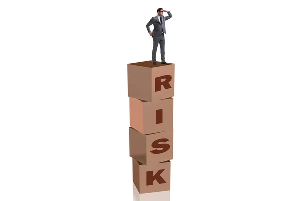 Бізнесмен в концепції ризику та винагороди бізнесу — стокове фото
