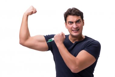 Doping konsepti içinde genç bir adam beyaza izole edilmiş.