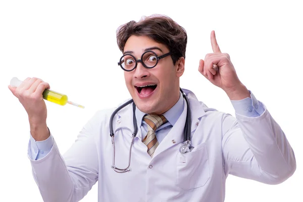 Zabawny lekarz ze strzykawką na białym — Zdjęcie stockowe