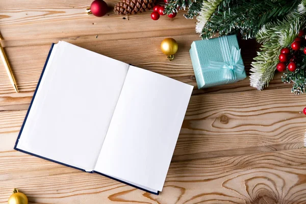 Blank message paper in christmas festive concept — Stock Photo, Image