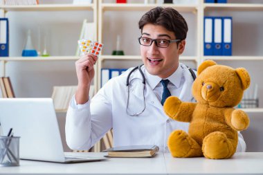 Veterinerlik doktorunun muayenesi var.