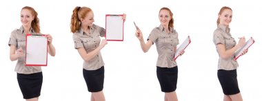 Kağıt üzerinde beyaz izole ile genç ve güzel çalışan