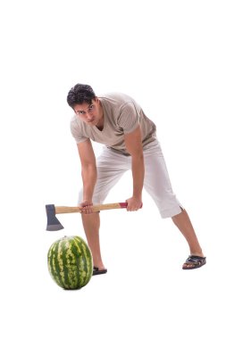 Karpuzlu genç adam beyazda izole edilmiş.