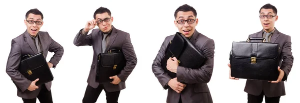 Молодой человек держит портфель изолирован на белом — стоковое фото