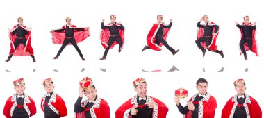 Taçlı bir iş adamı beyazlar içinde.