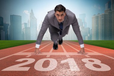 Yeni yıl 2018 doğru çalışan iş adamı