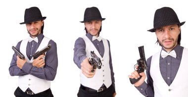 Silahlı bir adam beyazın üzerinde izole edilmiş.