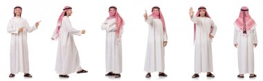 Arap adam beyaz arka plan üzerinde izole