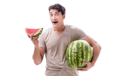 Karpuzlu genç adam beyazda izole edilmiş.