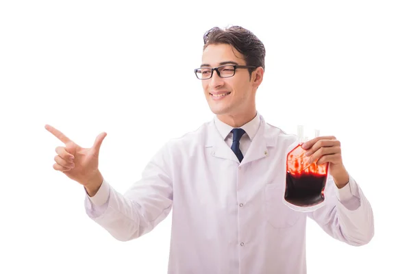 Arzt im Blutspendekonzept isoliert auf weißem Grund — Stockfoto