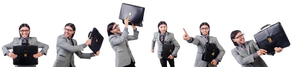 Молодий бізнесмен у сірому костюмі тримає портфель ізольовано на w — стокове фото