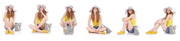 Молода дівчина з панамою і сумочкою в концепціях моди ізольовані — стокове фото