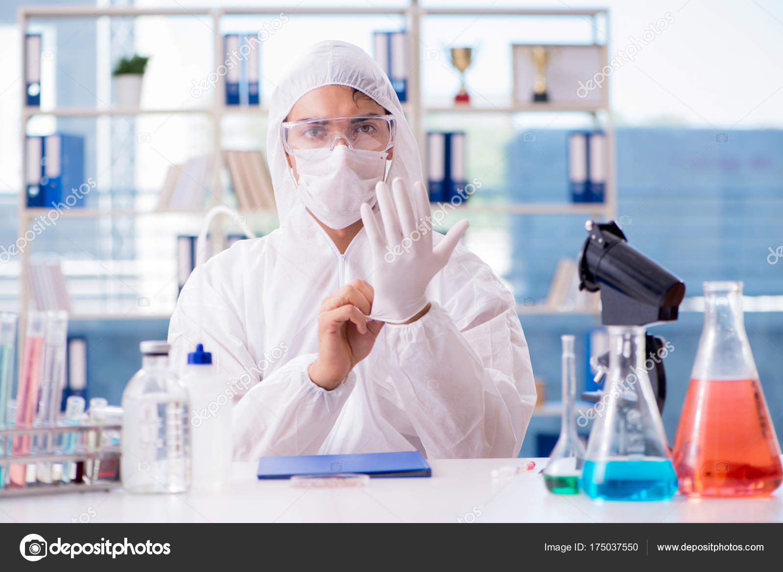 Imágenes: laboratorios quimicos | trabajo en el laboratorio químico
