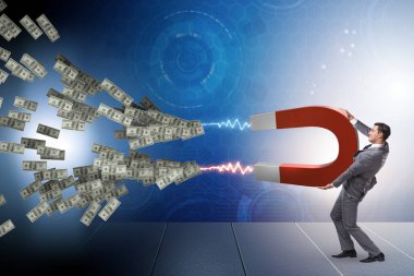 İş adamı at nalı mıknatısıyla dolar yakalıyor
