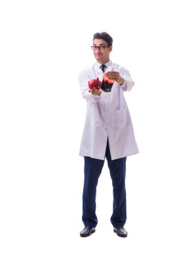 Kan bağışı konsepti olan doktor beyaza izole edilmiş.