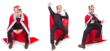 Taçlı bir iş adamı beyazlar içinde.