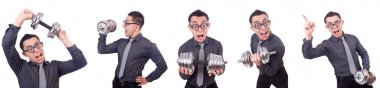 beyaz izole dumbbells ile komik iş adamı